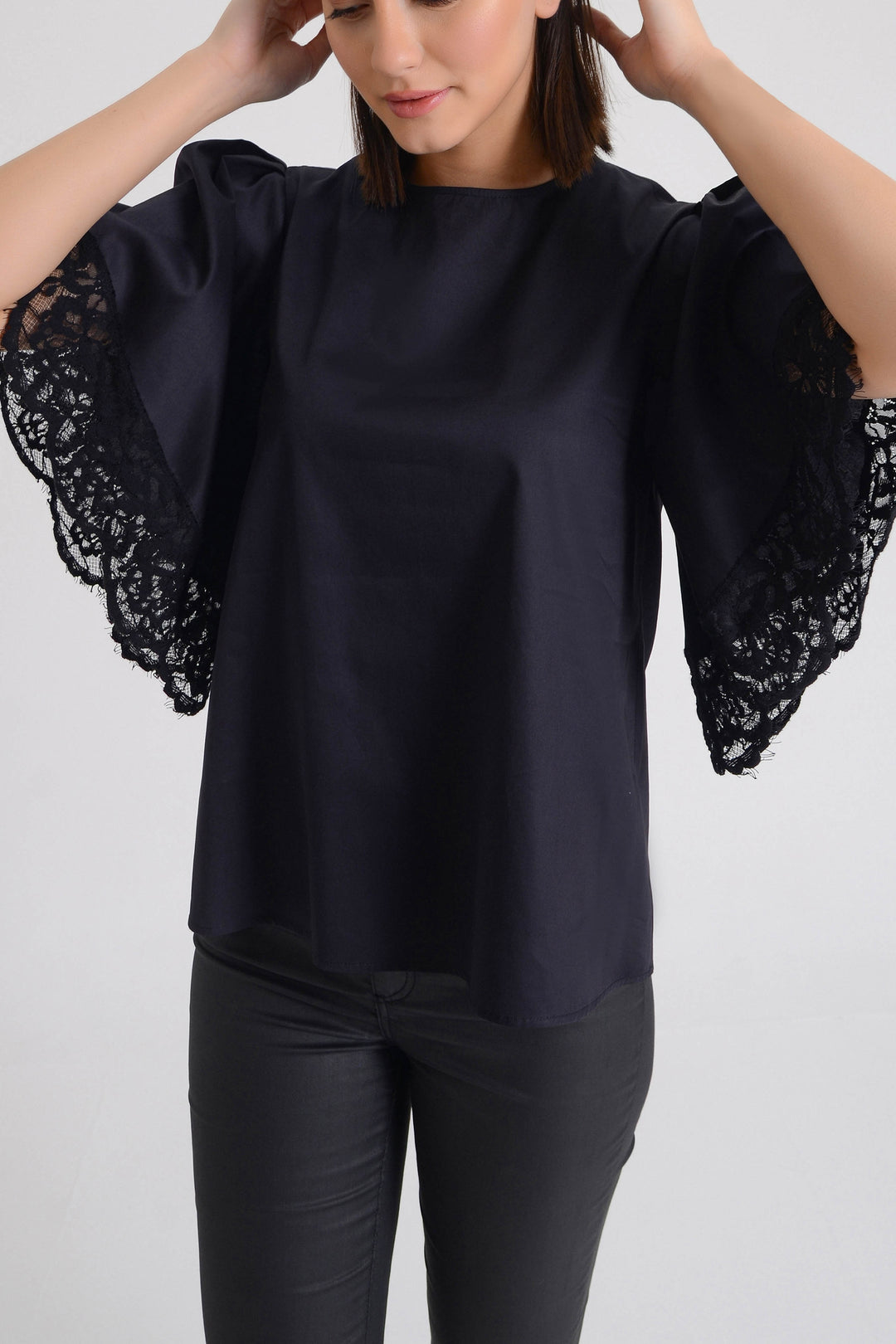 Nilia Blouse